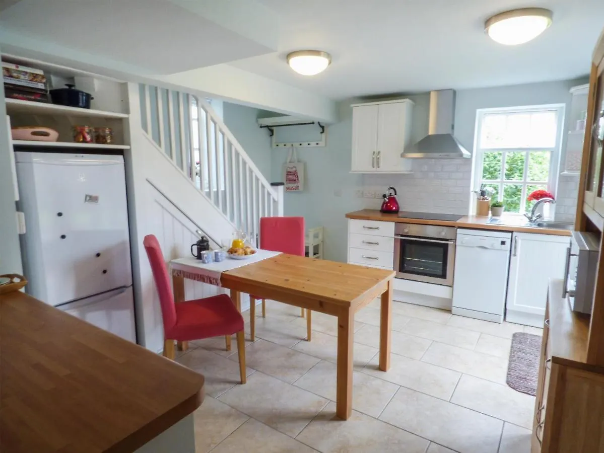 Garden Cottage Richmond  Holiday home